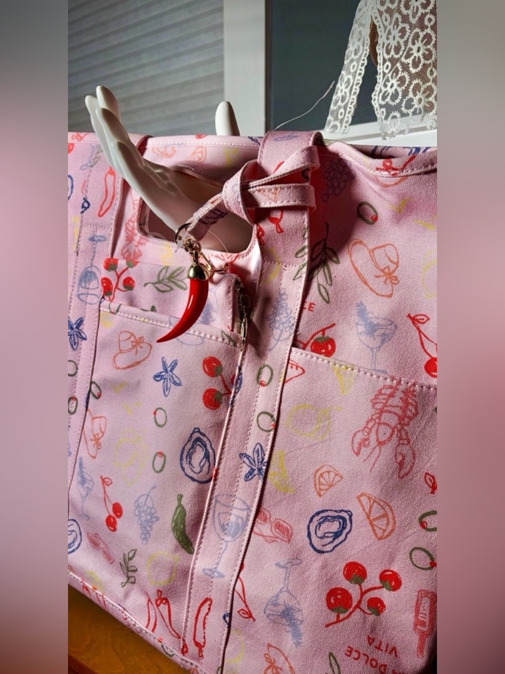 Italian Coastal Motif Tote Soft Pink with Green Stripe Interior - Picture 5 of 7